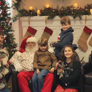 University Veterinary Hospital - Shreveport, LA. First Santa Paws pictures at The Cottage @ UVH