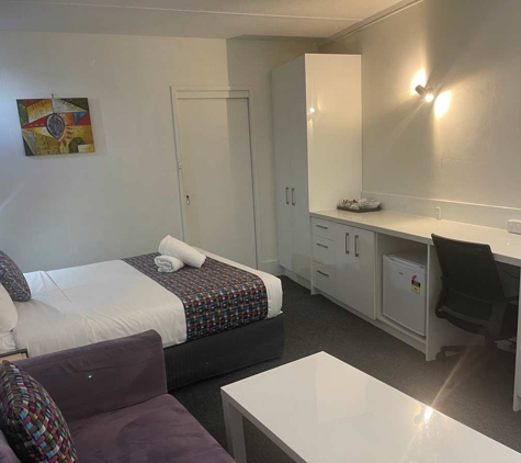 Parkside Inn Motel - Kingsbury, VIC. Parkside Inn Motel & Conference Centre