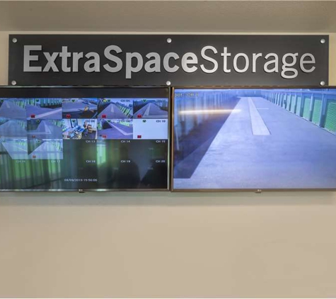 Extra Space Storage - Santa Maria, CA