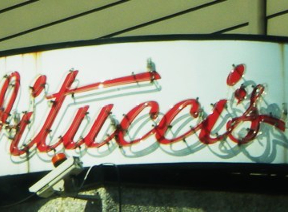 Vitucci's Lounge - Milwaukee, WI