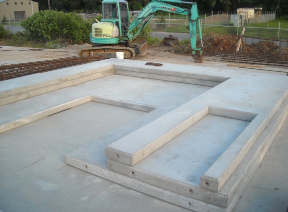 The Concretors Pty Ltd - Edmonton, QLD. Tilt Panel Construction