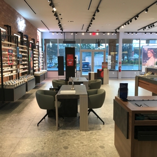 Lenscrafters - Avon, CT