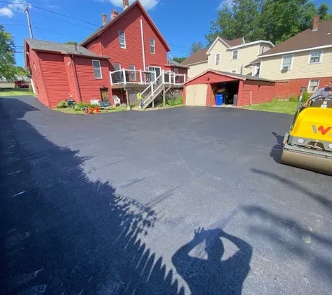 Patriot  Seal Coating & Paving - Millbury, MA