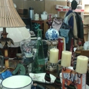 Lawrence Antique Mall - Antiques