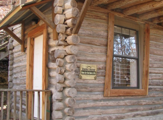 Grandma's Gunroom - Eureka Springs, AR