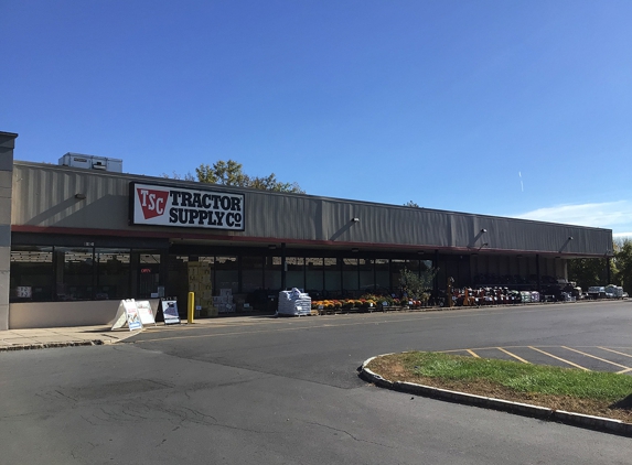 Tractor Supply Co - Fulton, NY