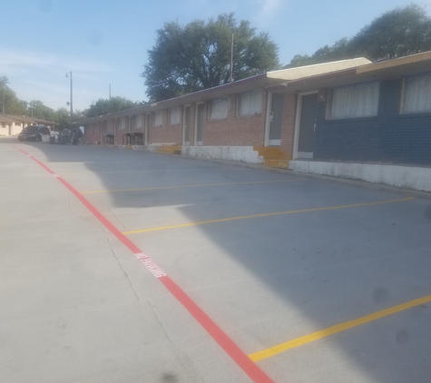 Fine Line Striping - Mission, TX