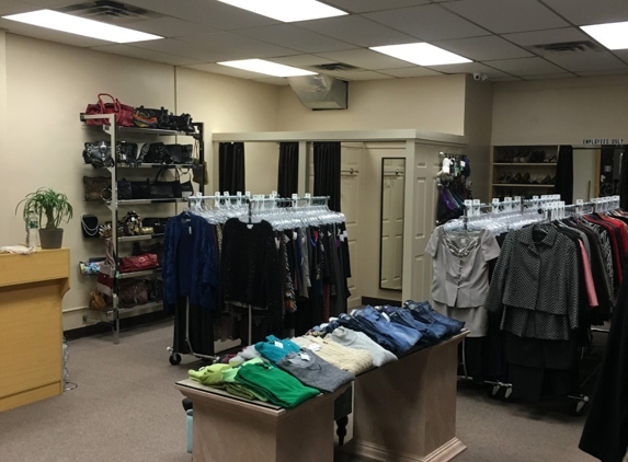 Renee's Resale Clothing Outlet - Orange, CT