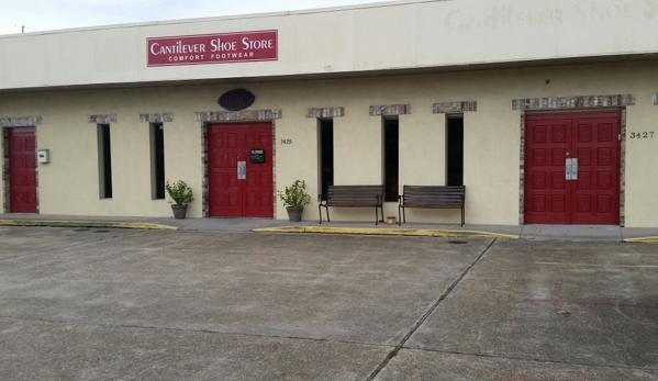 Cantilever Shoe Store - Metairie, LA