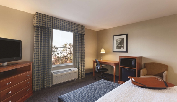 Hampton Inn & Suites Mystic - Mystic, CT