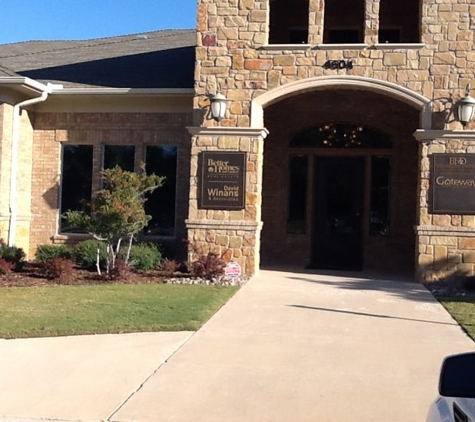 Better Homes & Gardens Real Estate - Arlington, TX