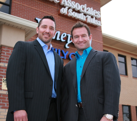 EyeCare Associates of South Tulsa - Tulsa, OK