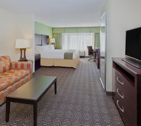 Holiday Inn Express & Suites Rome - Rome, GA