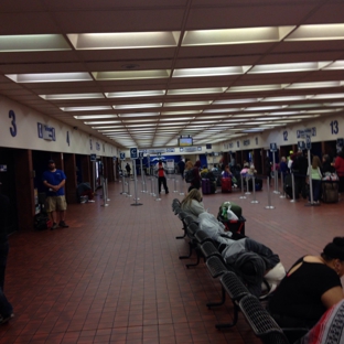 Greyhound Bus Lines - Cincinnati, OH