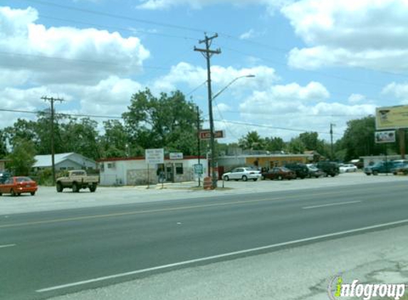 Henry's Liquor - San Antonio, TX