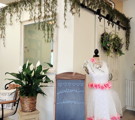 Winter Springs Florist - Winter Springs, FL. Winter Springs Florist- Interior Photo