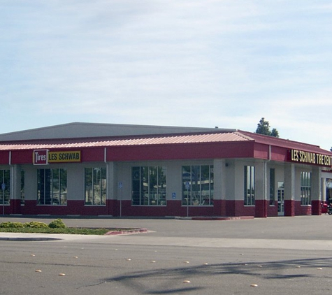 Les Schwab Tires - Manteca, CA