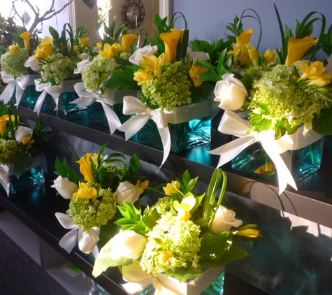 Florals By Design - East Greenbush, NY