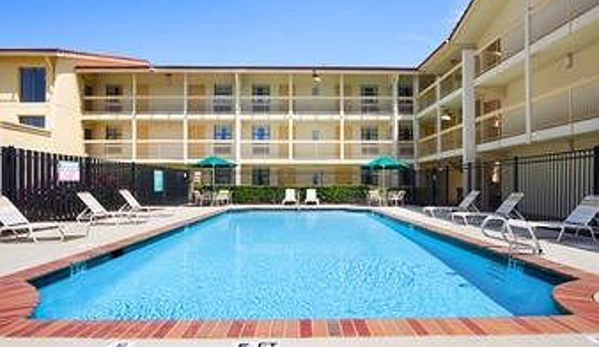 Baymont Inn & Suites - Marietta, GA