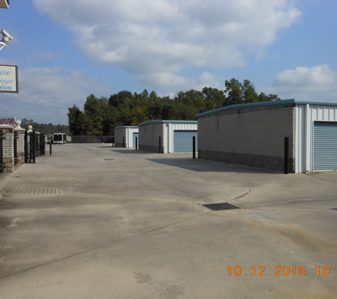 Executive Mini Storage - Porter, TX. Storage buildings with wide drives easy access