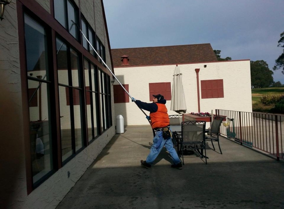 Professional Window Cleaning Service - Hayward, CA