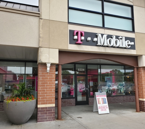 T-Mobile - St Louis Park, MN