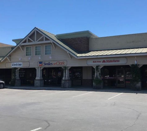 Oak Knolls Shopping Centers - Santa Maria, CA