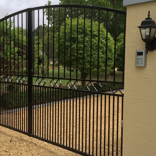 Noyce Tubular Design Fencing. Professional Services