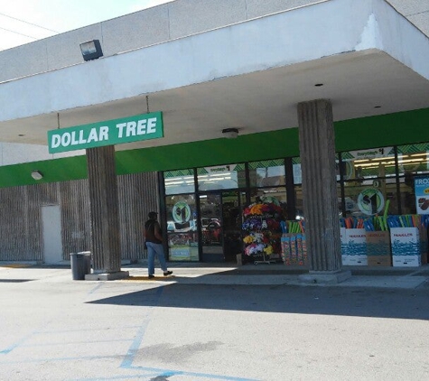 Dollar Tree - Gardena, CA