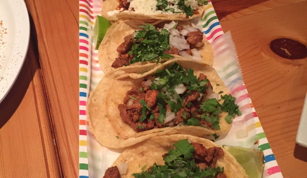 Tacos Tequilas - Chicago, IL