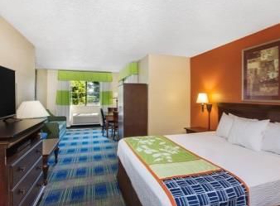 Days Inn by Wyndham Fremont - Fremont, CA