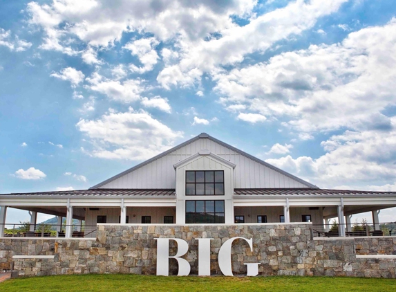 Big Cork Vineyards - Rohrersville, MD