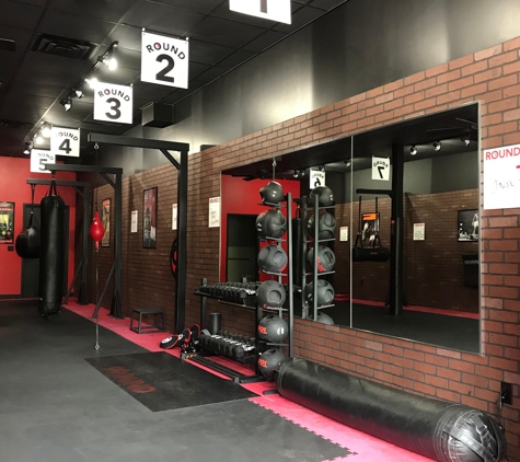 9Round 30 Min Kickbox Fitness - Minneapolis, MN