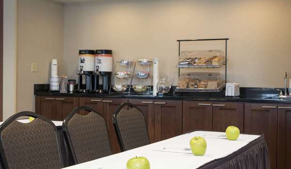 Hampton Inn & Suites - Crawfordsville, IN