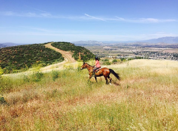 Grazin' Acres - Simi Valley, CA. Loving the Endless Trails!