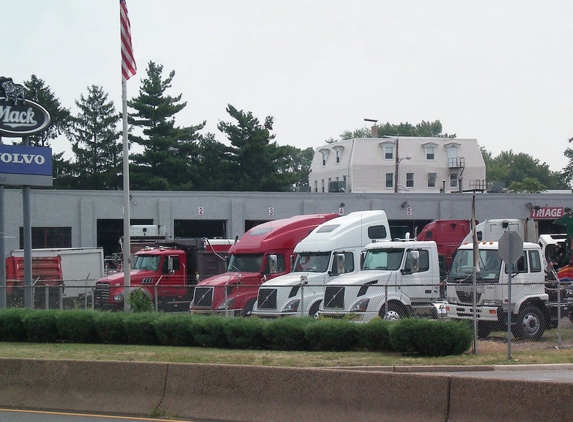 Bergey's Truck Centers - Pennsauken, NJ