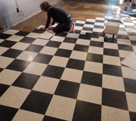 Seamless Dean Flooring - Hillsboro, OR