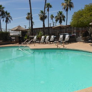 Quality Inn & Suites Phoenix NW - Sun City - Youngtown, AZ