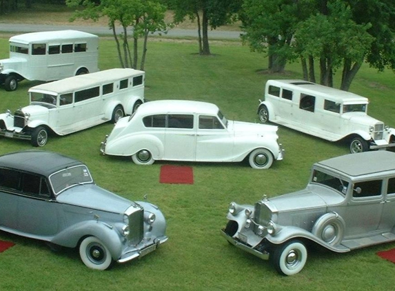 Wash Unique Antique Limo Service - Houston, TX