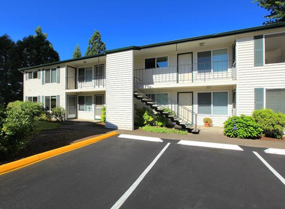 Redwood Park Apartments - Eugene, OR