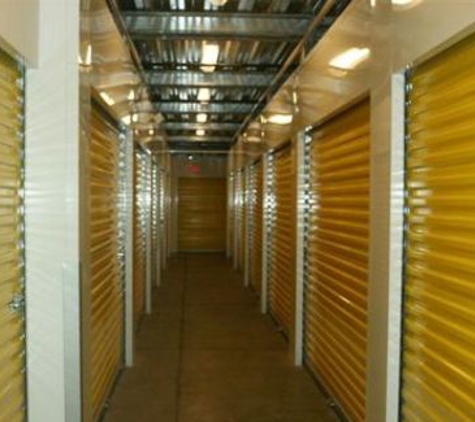 710 Del Amo Self Storage - Compton, CA