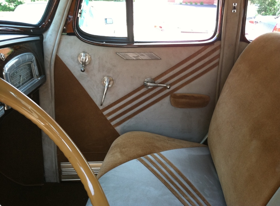 Ev's Auto Tops & Seat Covers - Toledo, OH