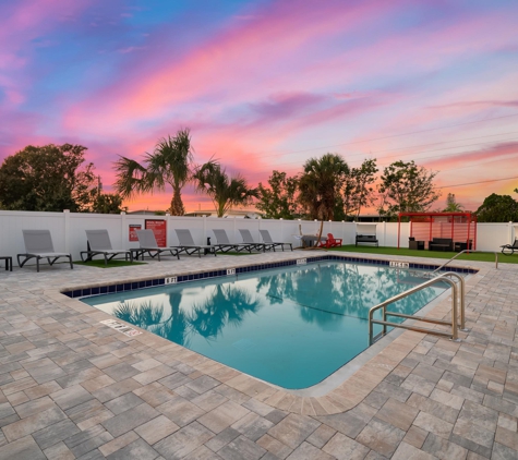 Soto Apartments - Sarasota, FL