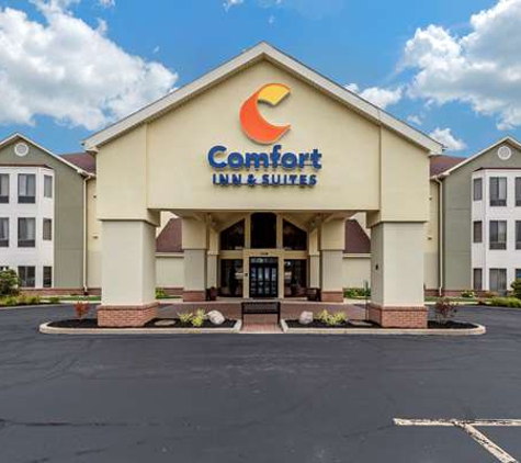 Comfort Inn & Suites Warsaw near US-30 - Warsaw, IN