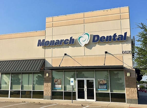 Monarch Dental & Orthodontics - Lake Worth - Lake Worth, TX