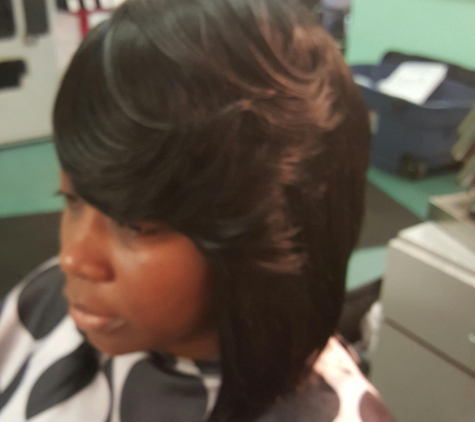 HB Hair Boutique - Maple Heights, OH