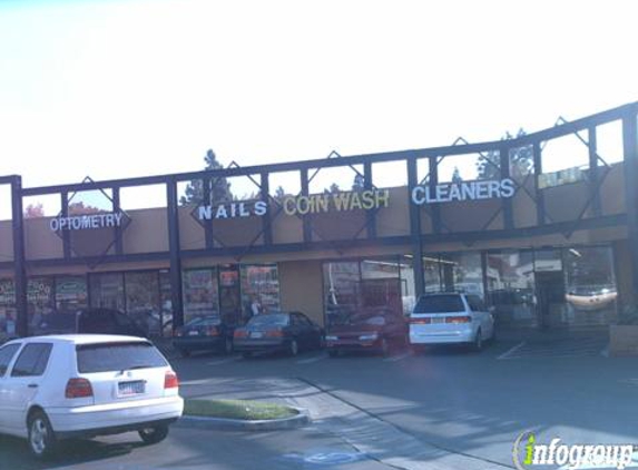 Top Tip Nails - Santa Ana, CA