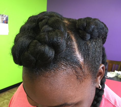Senas African Hair Braiding - Indianapolis, IN