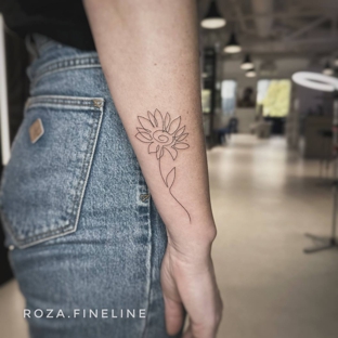 Roza Fineline Tattoo - Pascoe Vale, VIC