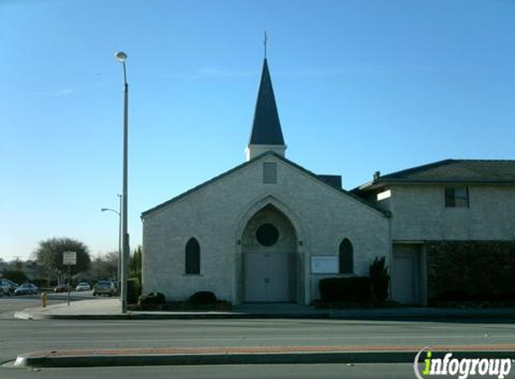 Beverly Blvd Foursquare Church - Montebello, CA